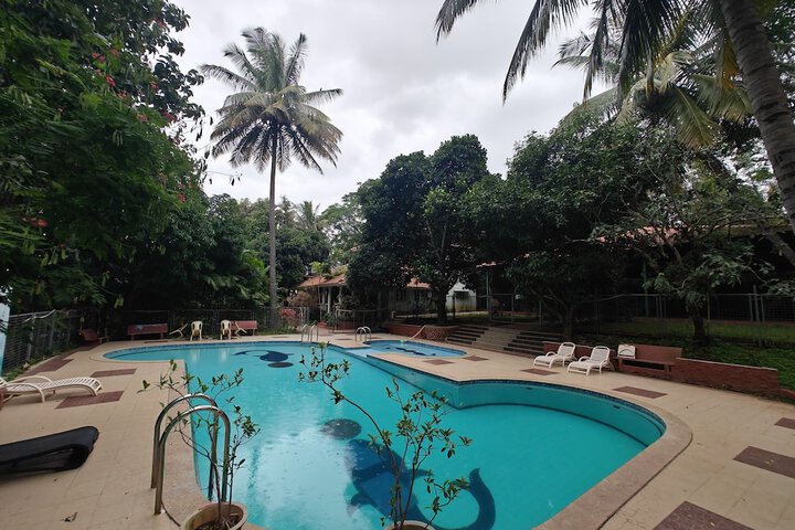 Pool 24 of 36