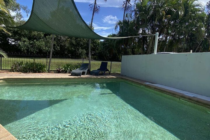 Pool 43 of 51