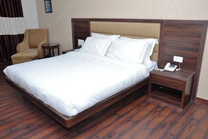 Room 3 of 18