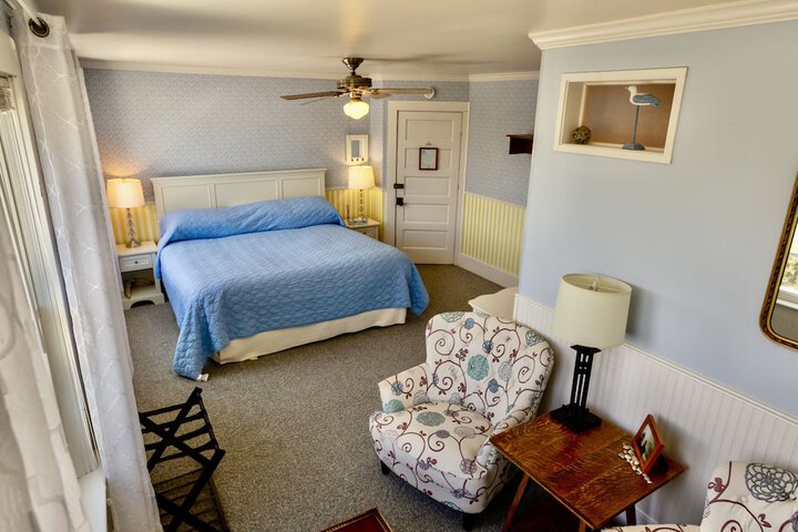 Room 30 of 113