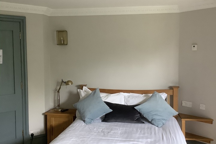 Room 7 of 48