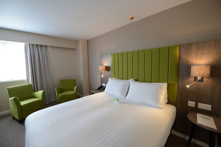 Room 9 of 70