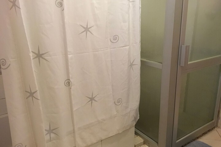 Room 73 of 130