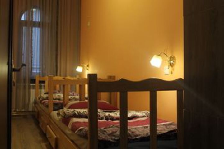 Room 6 of 36