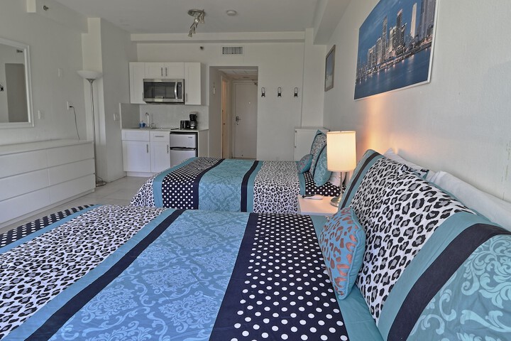 Room 5 of 278