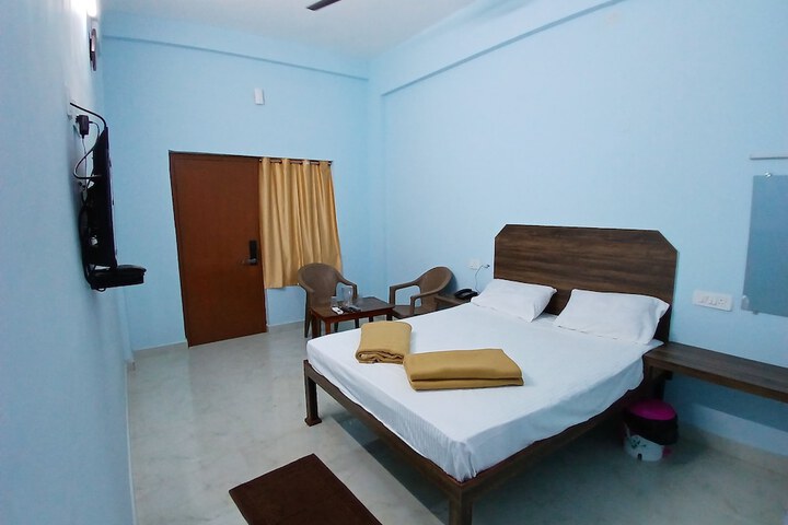 Room 8 of 22