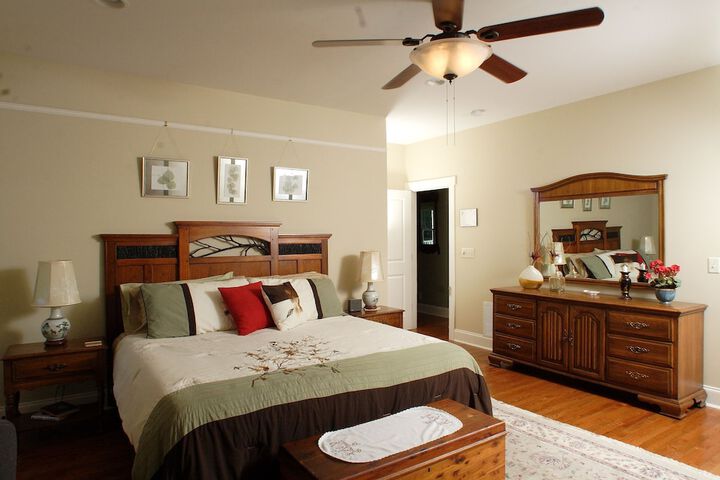 Room 8 of 39