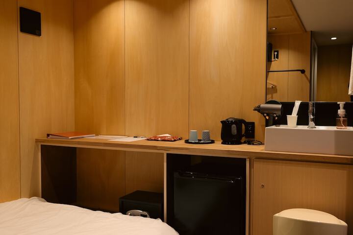 Room 56 of 146