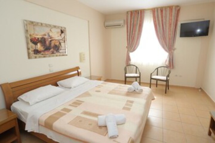 Room 34 of 43