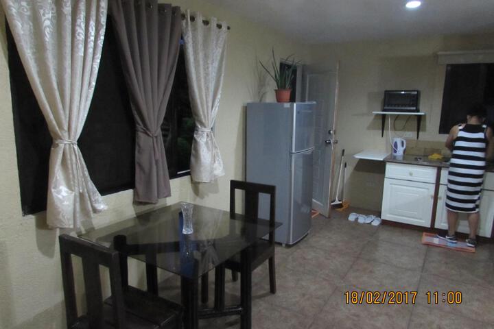 Room 5 of 6