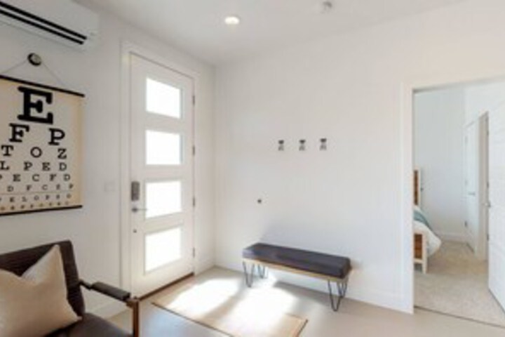 Room 25 of 71