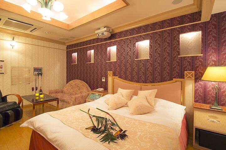Room 28 of 41