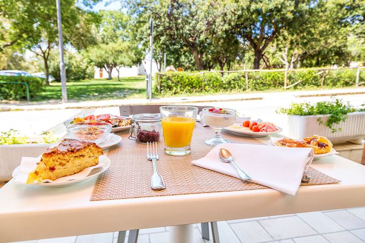 Breakfast meal
