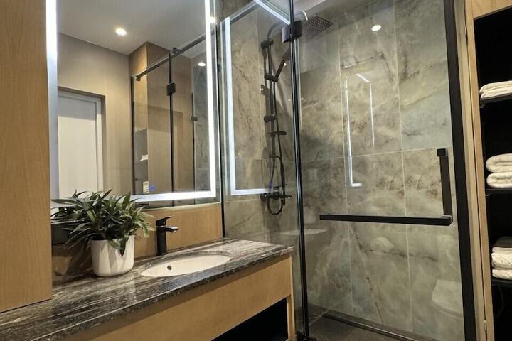 Clean Restrooms