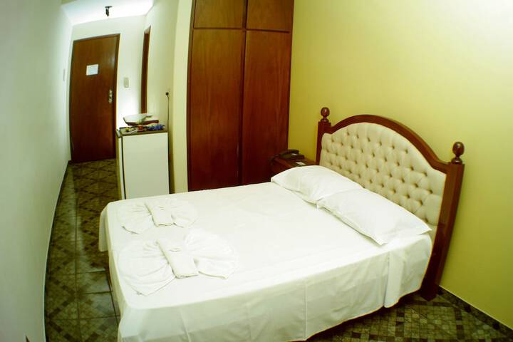 Room 6 of 39