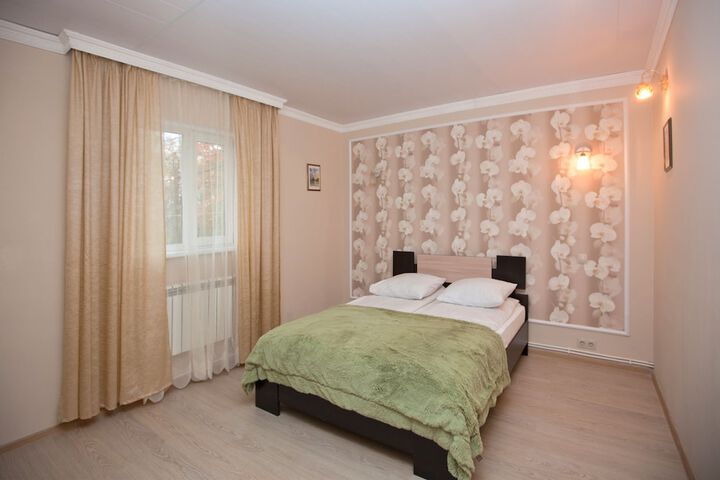 Room 12 of 46