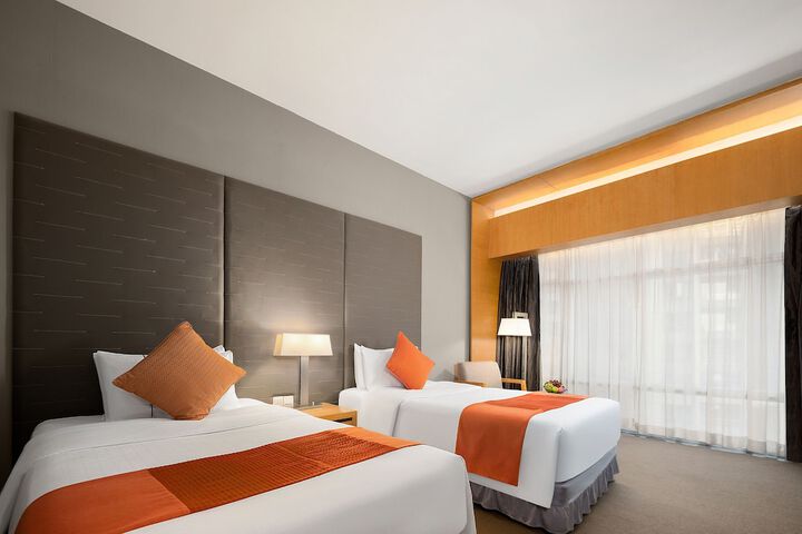 Room 4 of 44