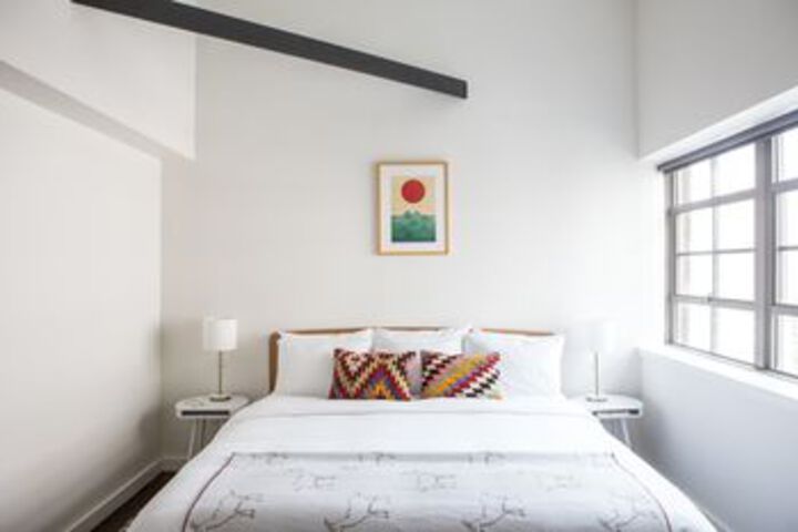 Room 8 of 25