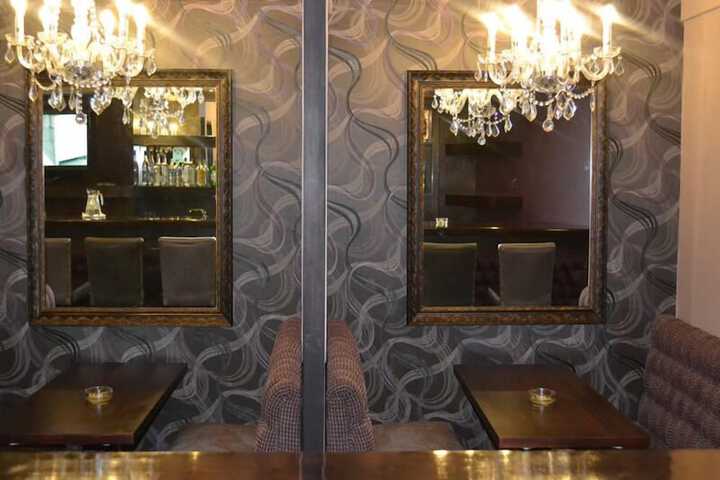 Lounge 20 of 59