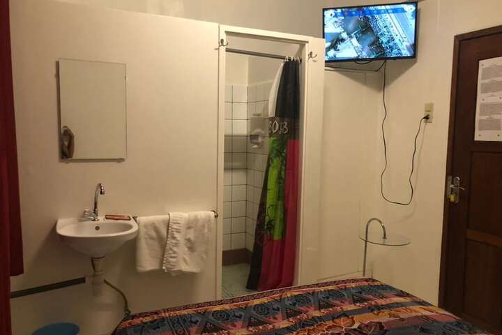 Room 10 of 41