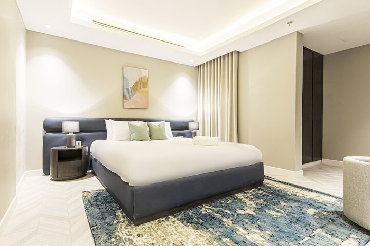 Room 32 of 85