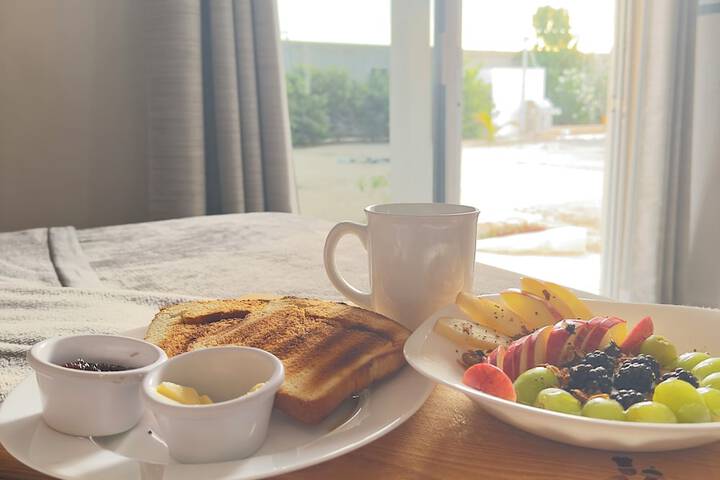 Breakfast/Coffee Service 29 of 68