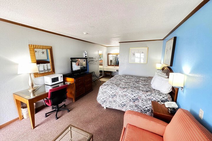 Standard | King Bed (8 of 12)
