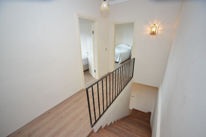 Room 15 of 40