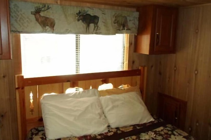 Room 5 of 15