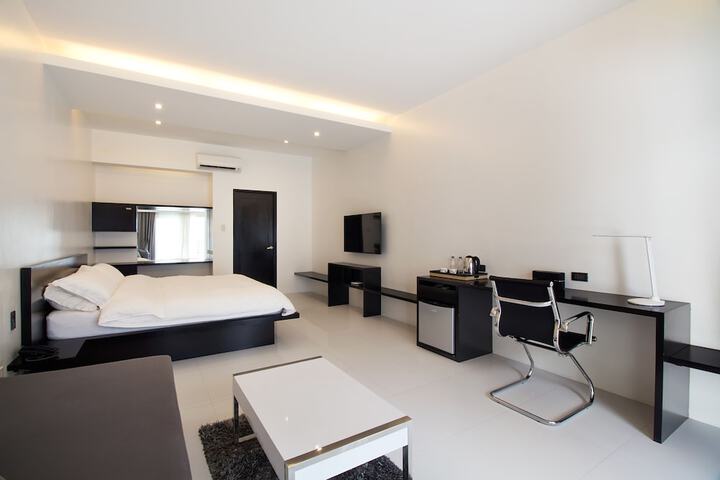 Room 9 of 51