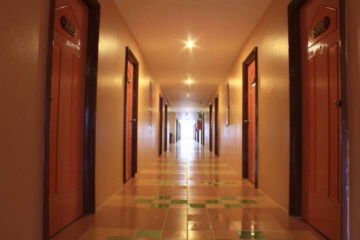 Ballroom/Hall 49 of 61