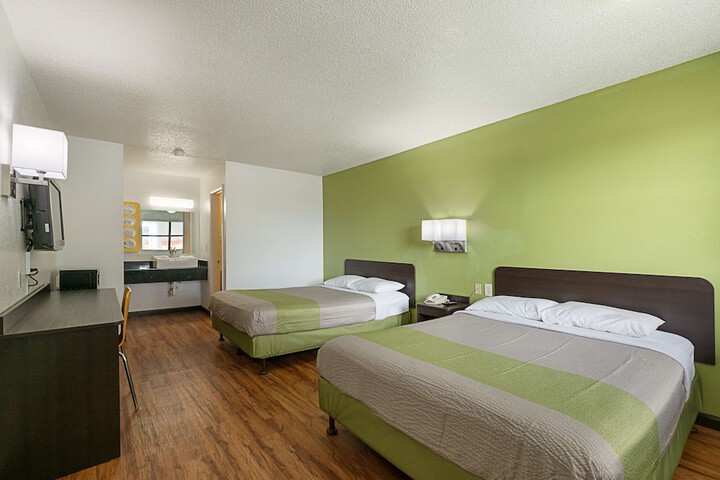 Room 5 of 22