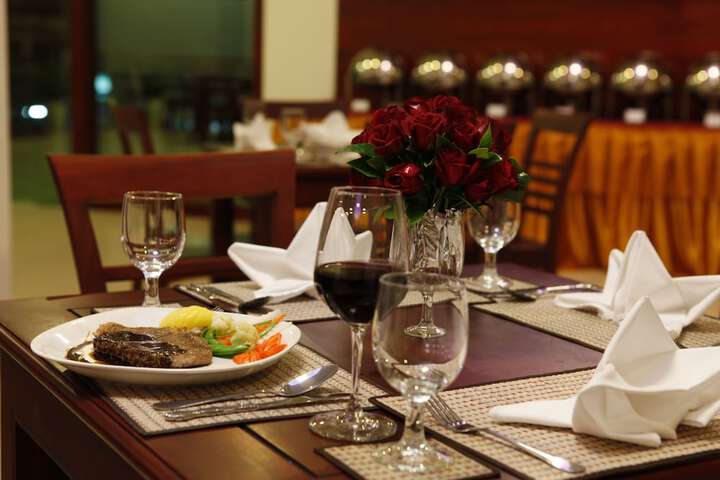 Dining 58 of 75