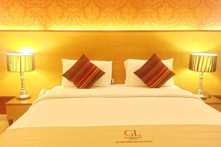 Room 15 of 42