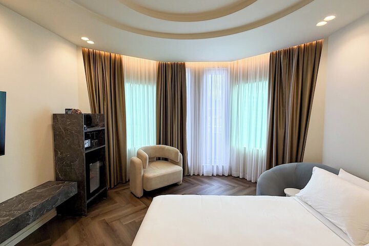 Room 15 of 104