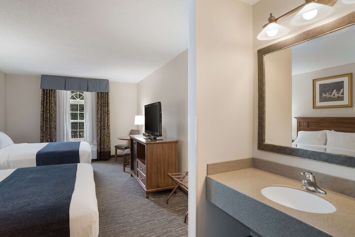 2 Double Beds (6 of 11)