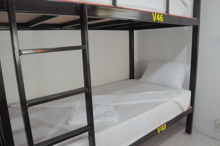 Room 11 of 31
