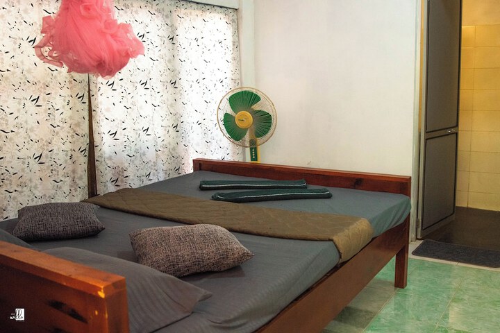 Room 10 of 46