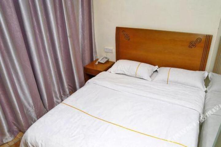Kelli Hotel Shenzhen (Hongling Subway Station)