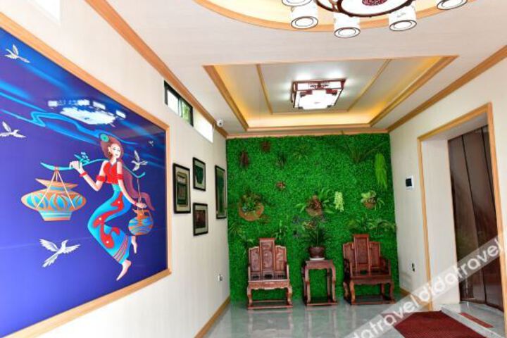 Hotel Interior 6 of 11