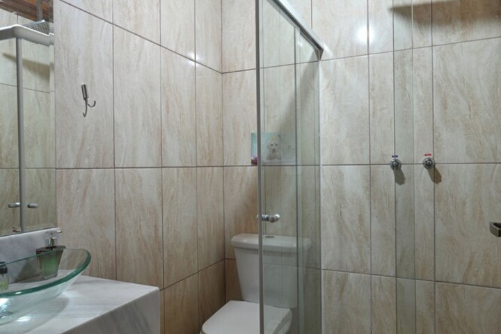 Room 157 of 166