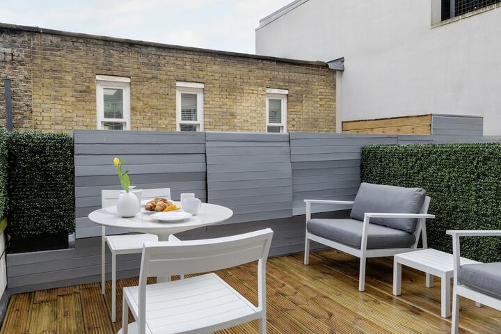 Terrace/Patio 35 of 44