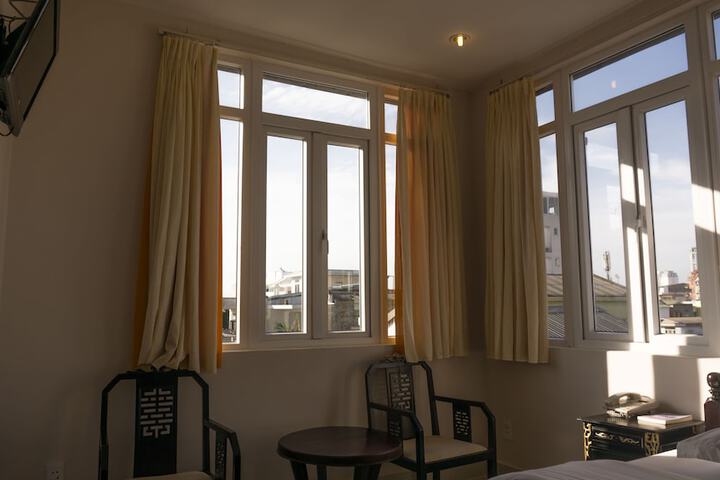 Room 29 of 48