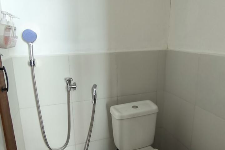Room 19 of 29