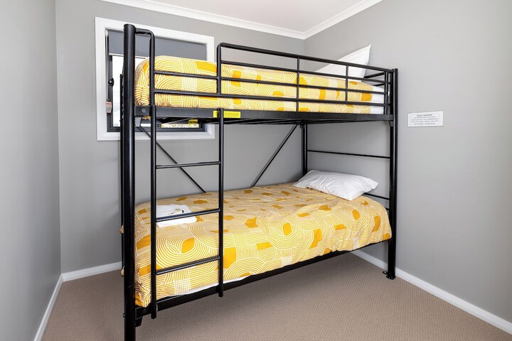 Room 15 of 96