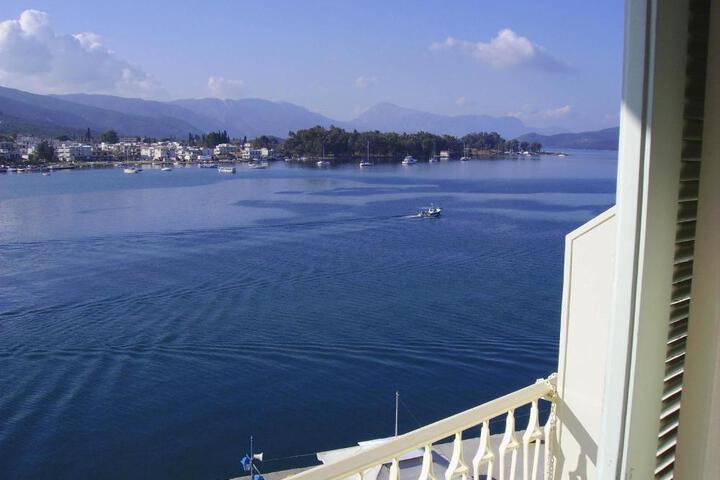 Hotel Saron
