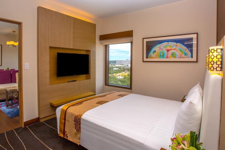 Room 25 of 115