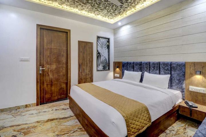 Room 14 of 52