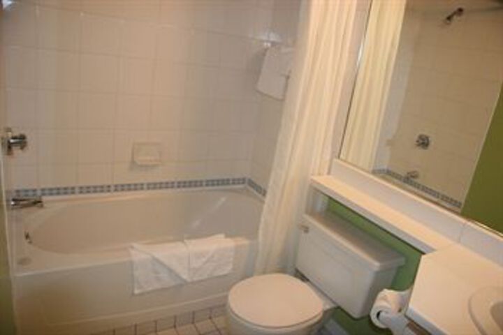 Room 2 of 42