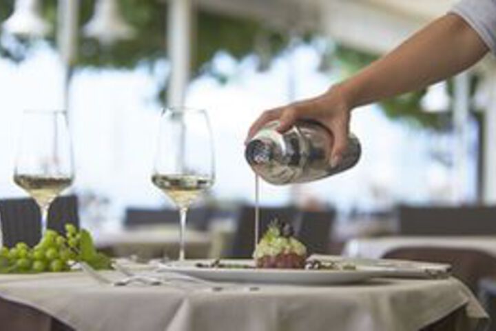 Dining 61 of 74